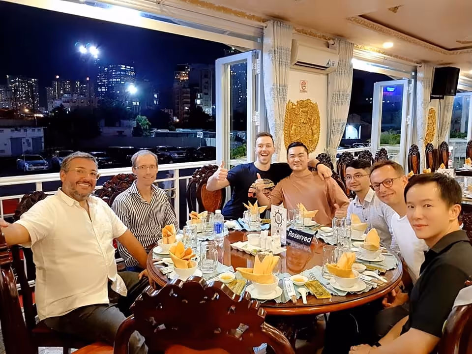 शाम का साइक्लो टूर और शानदार डिनर क्रूज़ - Image 2