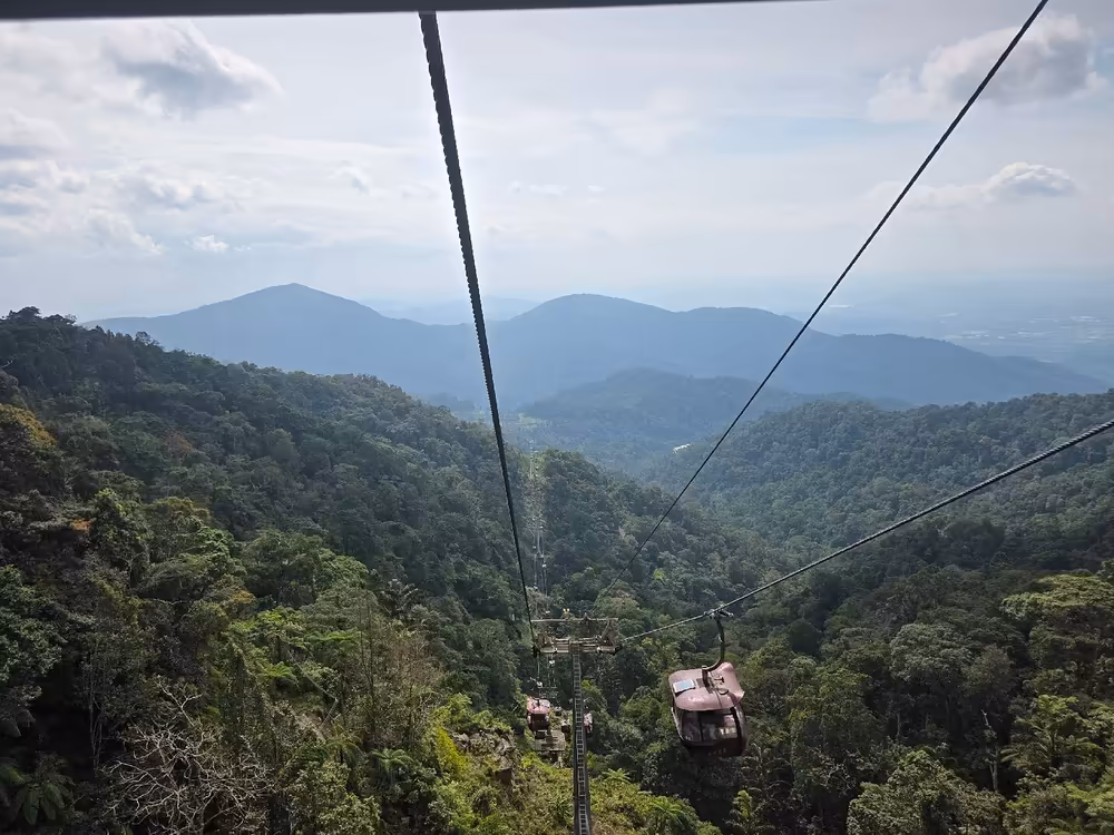 Genting Highlands & Batu Caves Guided Day Tour - Image 8
