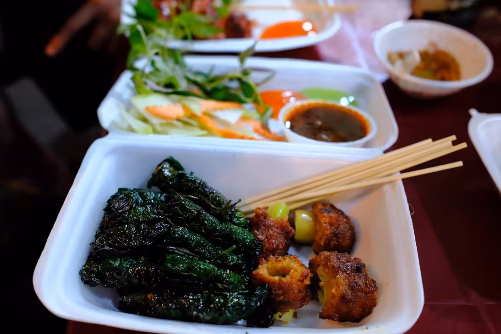 Ho Chi Minh: Walking Food Tour  - Image 2