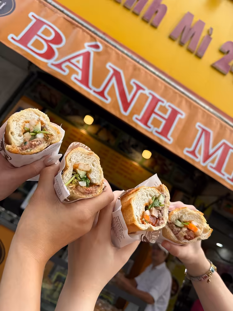 Ho Chi Minh: Walking Food Tour  - Image 3