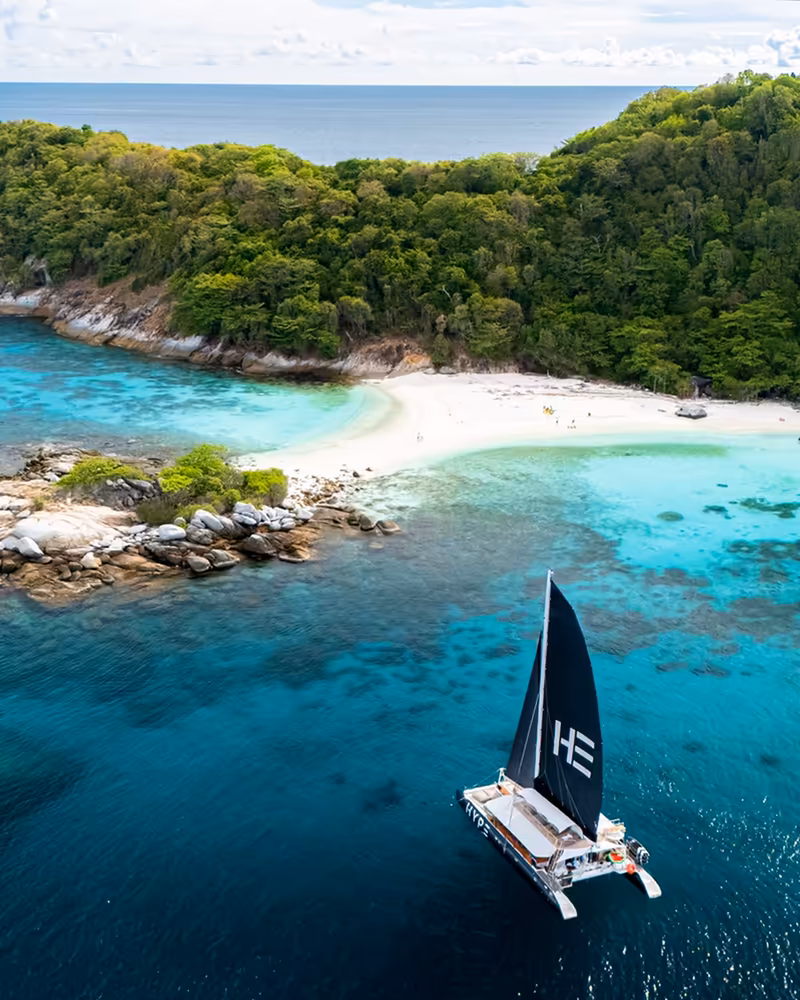 Hype Boat Club Luxury Catamaran Cruise & Sunset Party - Image 8