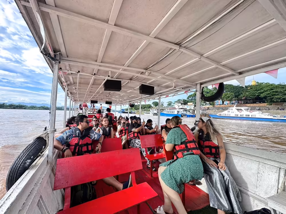 Chiang Mai White Temples, Blue Temple & Golden Triangle Tour - Image 4