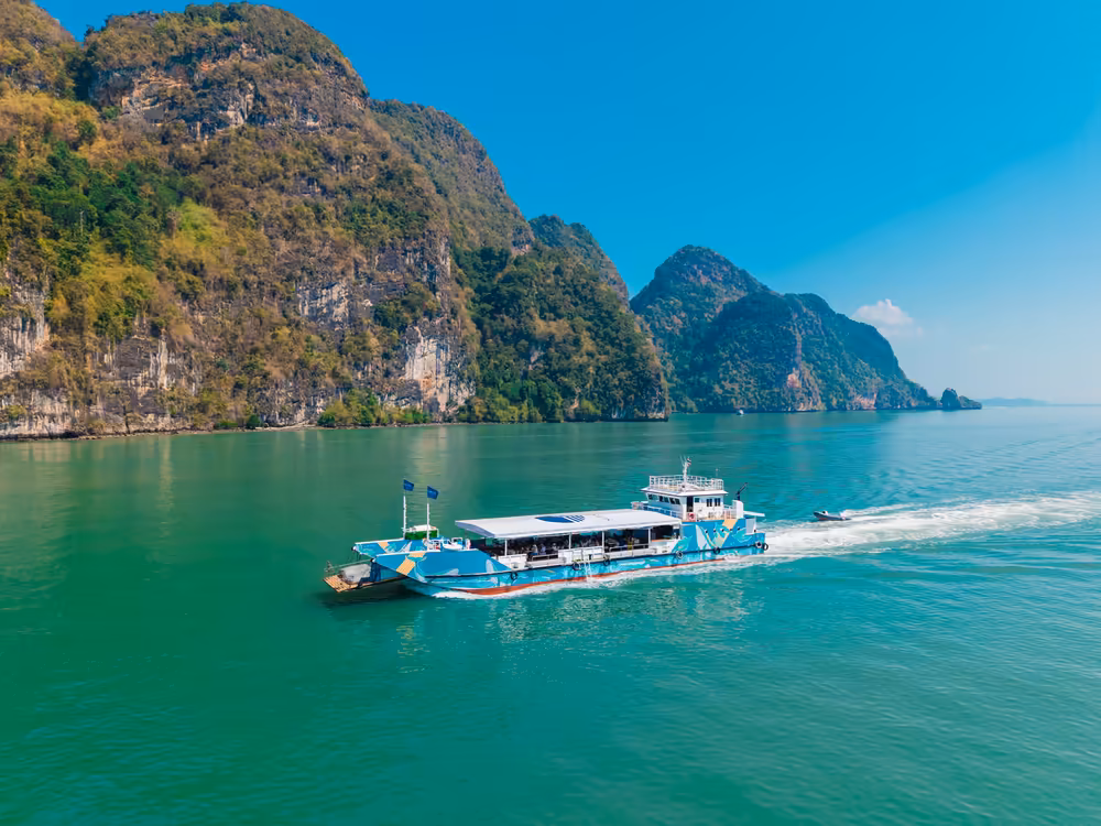 James Bond & Sunset Dinner Cruise by Seanery - Image 3