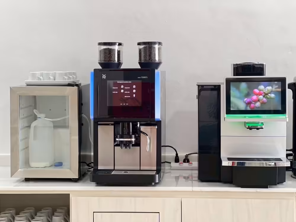 Premium James Bond & Koh Yao Yai Speedboat Tour - Image 2