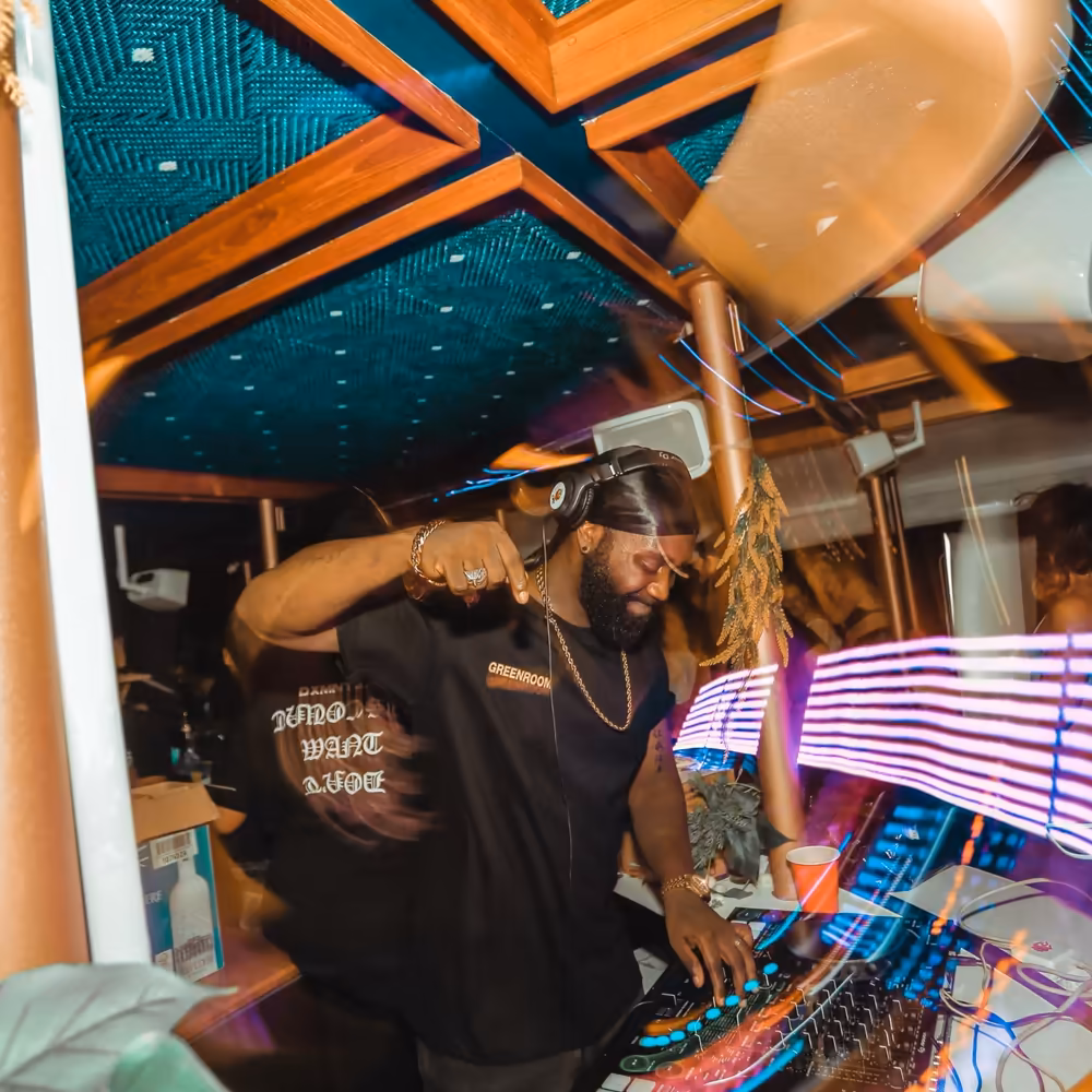 Private Ombre Yacht Phuket  - Image 10