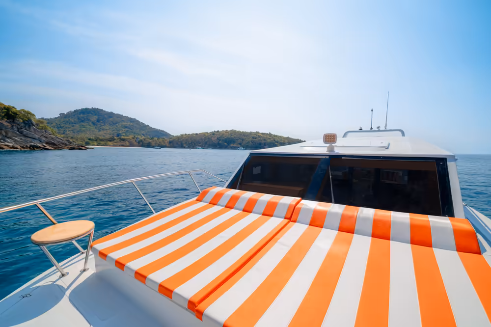 Catamarán privado Tequila Speed de Once Yachting Phuket - Image 2