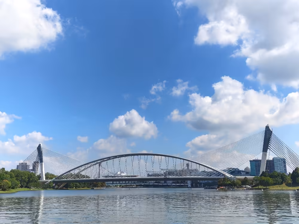 Putrajaya Half-Day Tour with Pink Mosque & River Cruise - Image 6