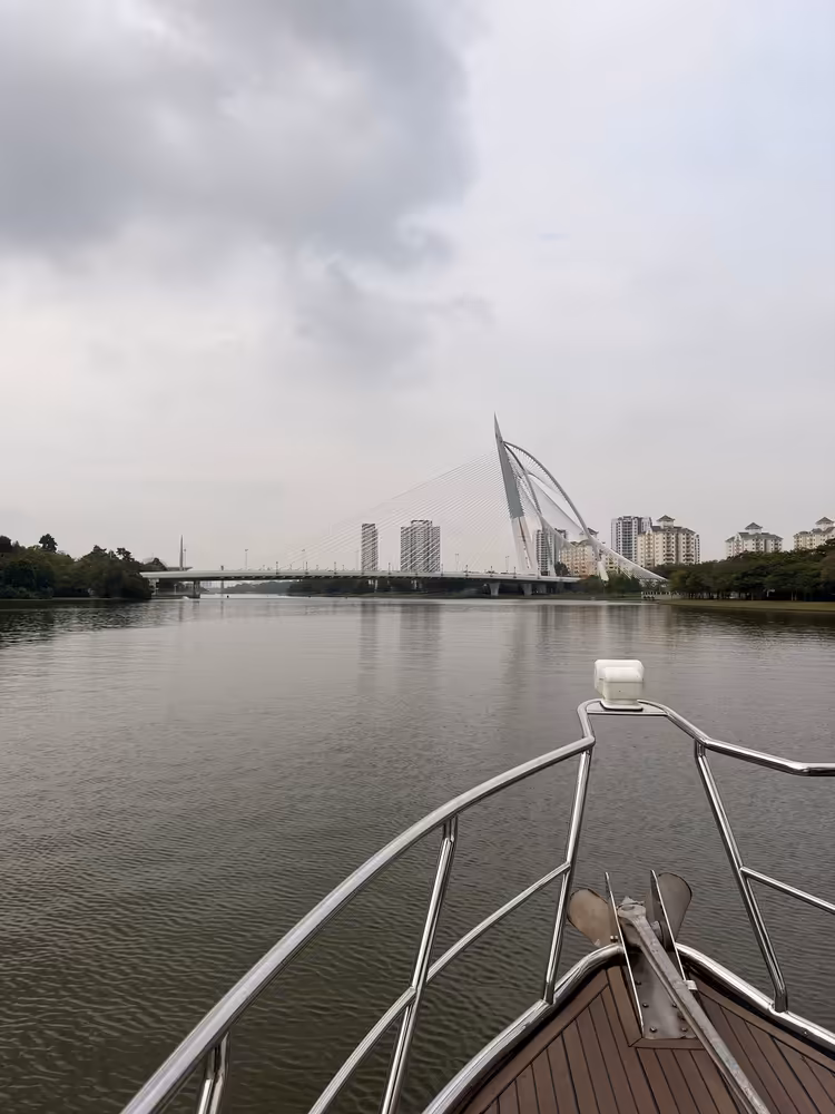 Putrajaya Half-Day Tour with Pink Mosque & River Cruise - Image 8