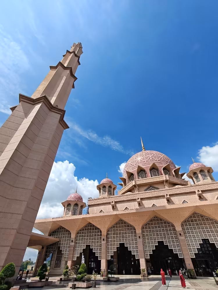 Putrajaya Half-Day Tour with Pink Mosque & River Cruise - Image 7
