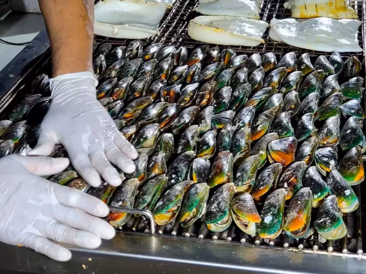 White Orchid Dinner Cruise: Bangkok Chao Phraya River - Image 3